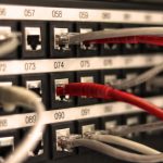 How to Decide Between a Leased Line and Broadband for Enterprise Connectivity?