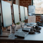 What are the Best Business Internet Solutions for Temporary or Pop-Up Office Setups?