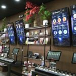 How IoT Connectivity Powers Smart Digital Signage for Customer Engagement