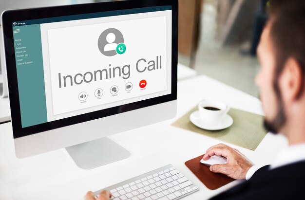 Why Insurers Use Business Name Display for Customer Trust